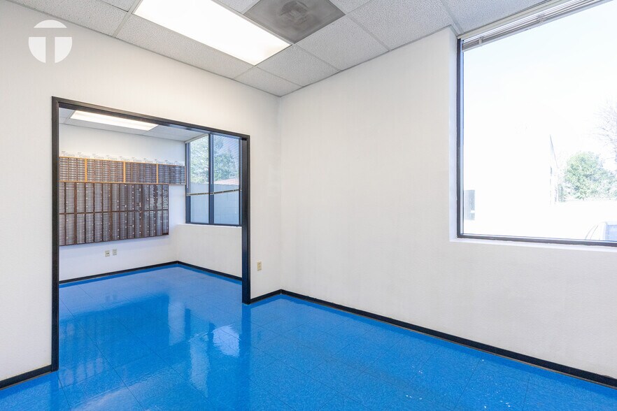 More Photos Of 10324 Placer Ln, Sacramento Flex For Sale