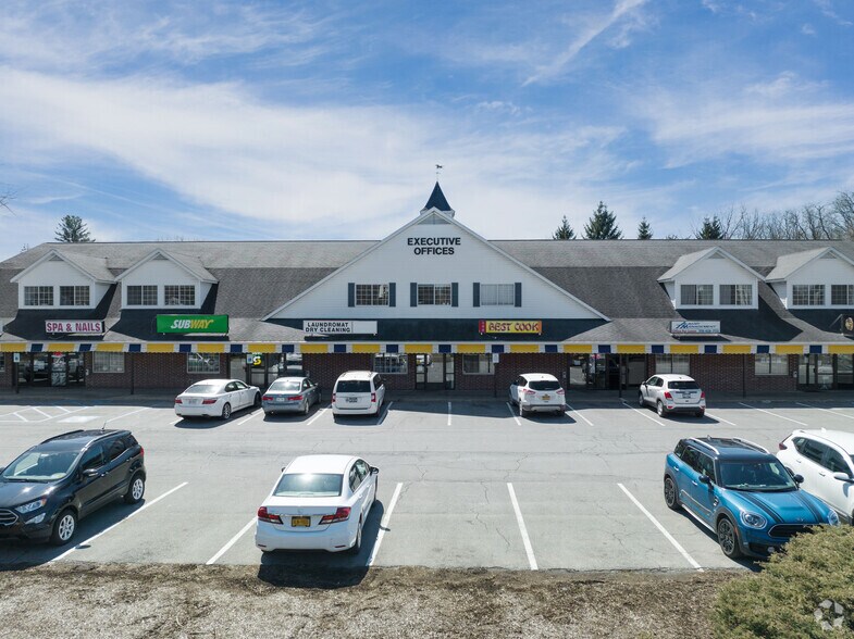 More Photos Of 2568 Western Ave, Village of Altamont Office For Lease