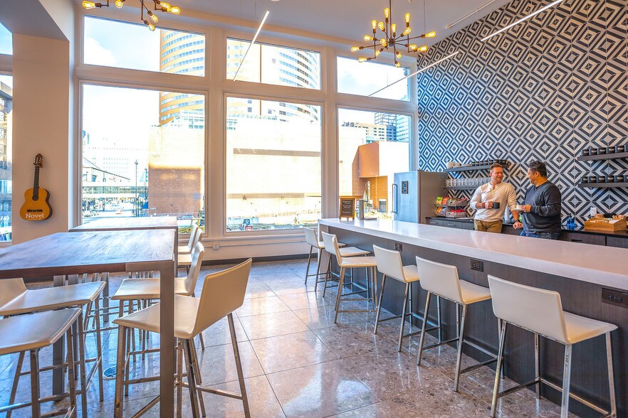 More Photos Of 137-151 W 4th St, Cincinnati Office For Sale