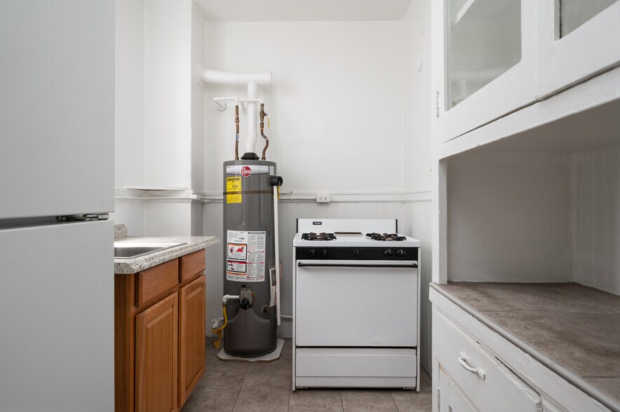 More Photos Of 480-484 6th St, San Francisco Apartments For Sale