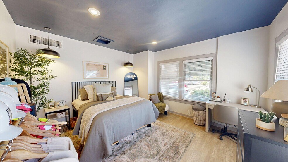 More Photos Of 944 S Mill Ave, Tempe Freestanding For Lease