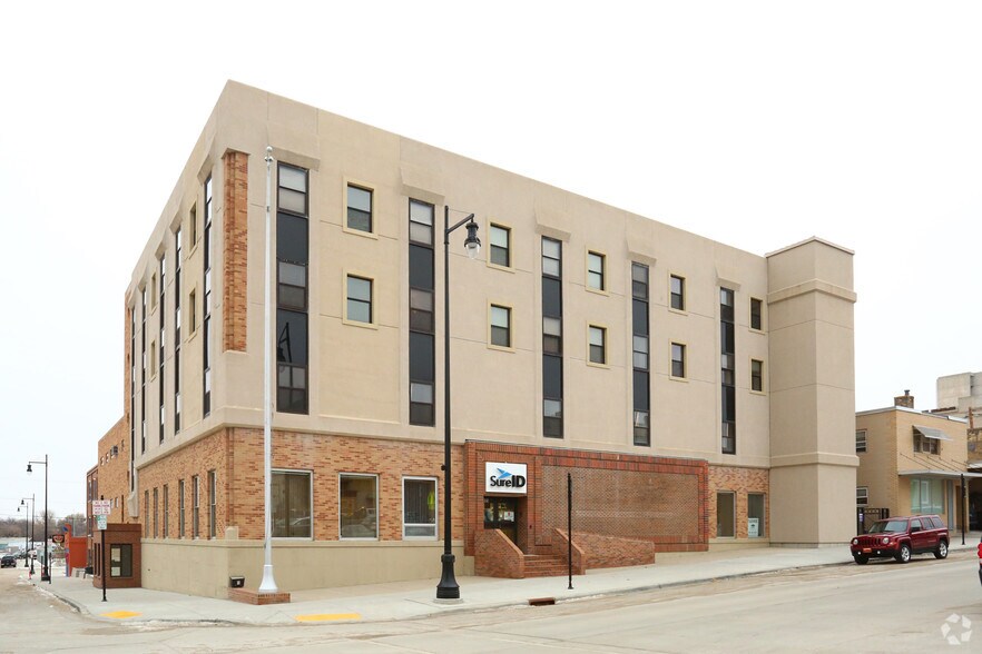 More Photos Of 105 1st St SE, Minot Apartments For Sale
