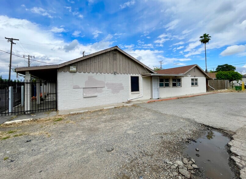 More Photos Of 1799 E 21st St, Merced Flex For Sale