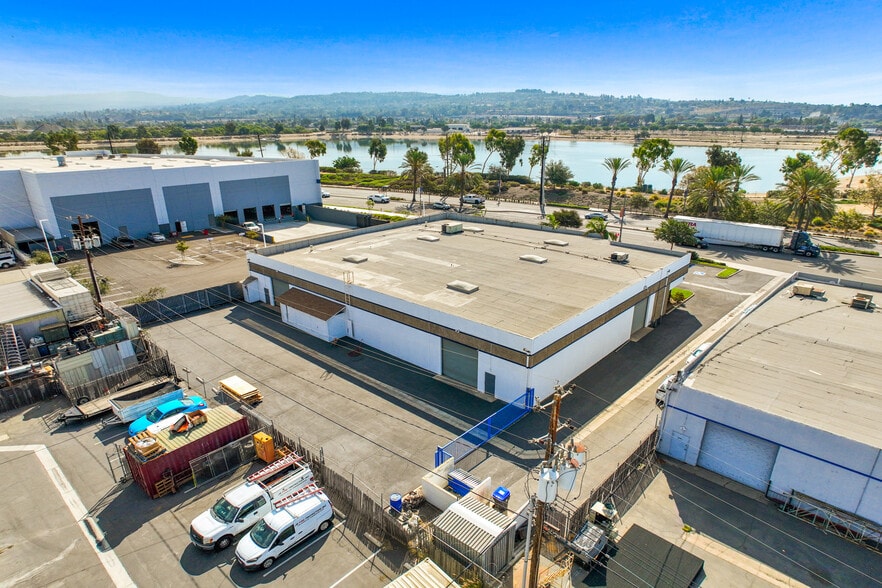 More Photos Of 3831 E La Palma Ave, Anaheim Warehouse For Sale