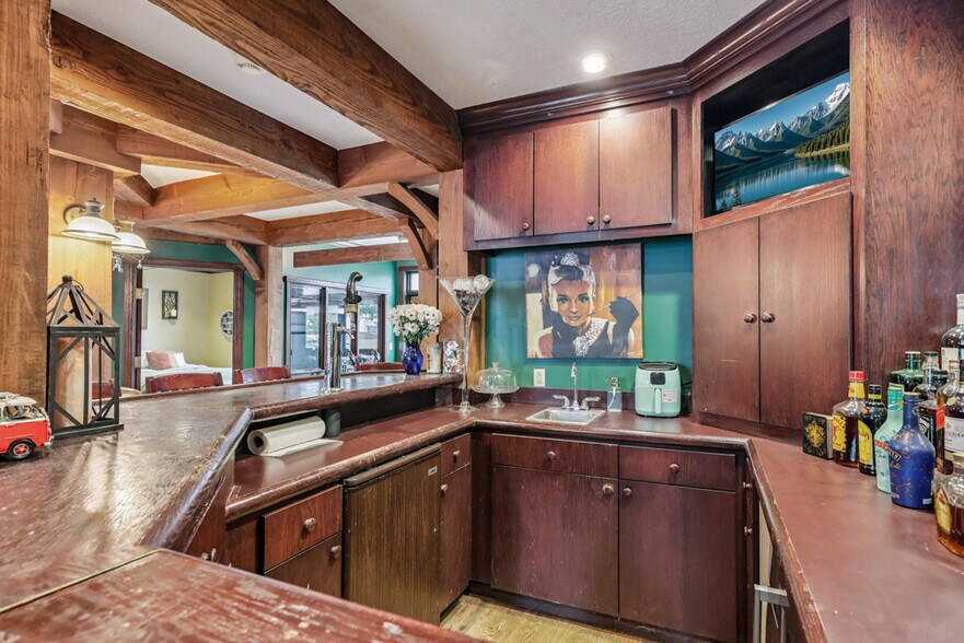 More Photos Of 126 W Streetsboro St, Hudson Office For Sale