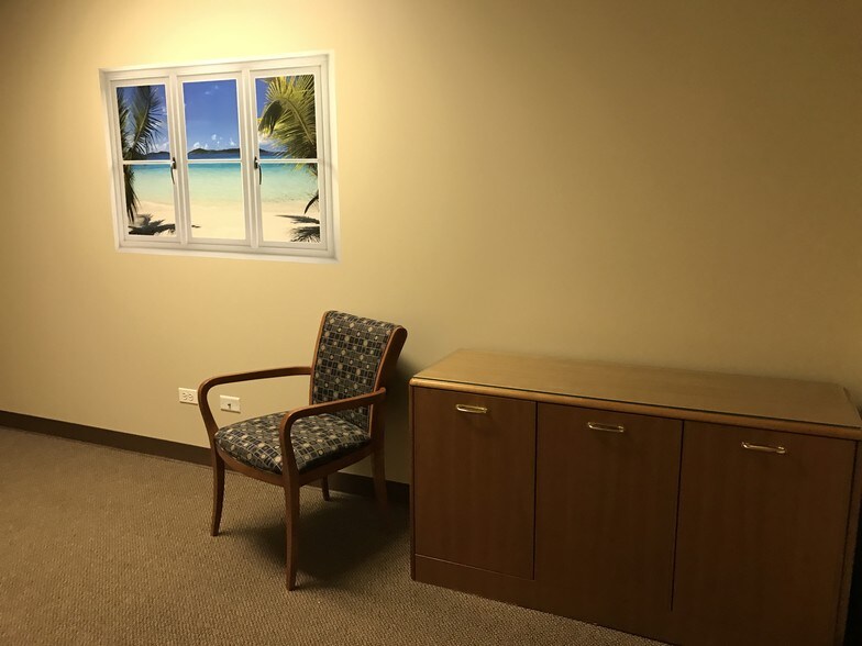 More Photos Of 5455 W Grand Ave, Gurnee Office For Lease