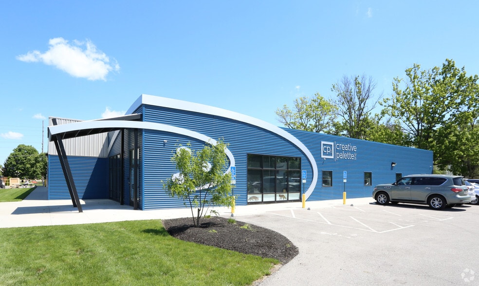 Primary Photo Of 310 N Yearling Rd, Columbus Showroom For Lease