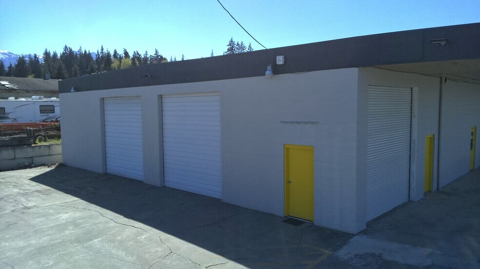 More Photos Of 212 N Gales St, Port Angeles Warehouse For Lease