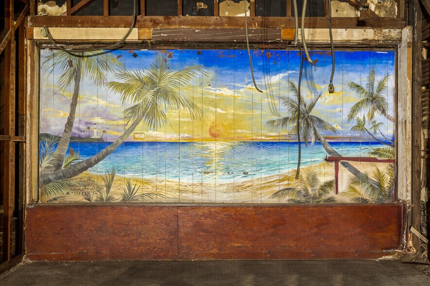 More Photos Of 1908 S Pacific Ave, San Pedro Restaurant For Sale