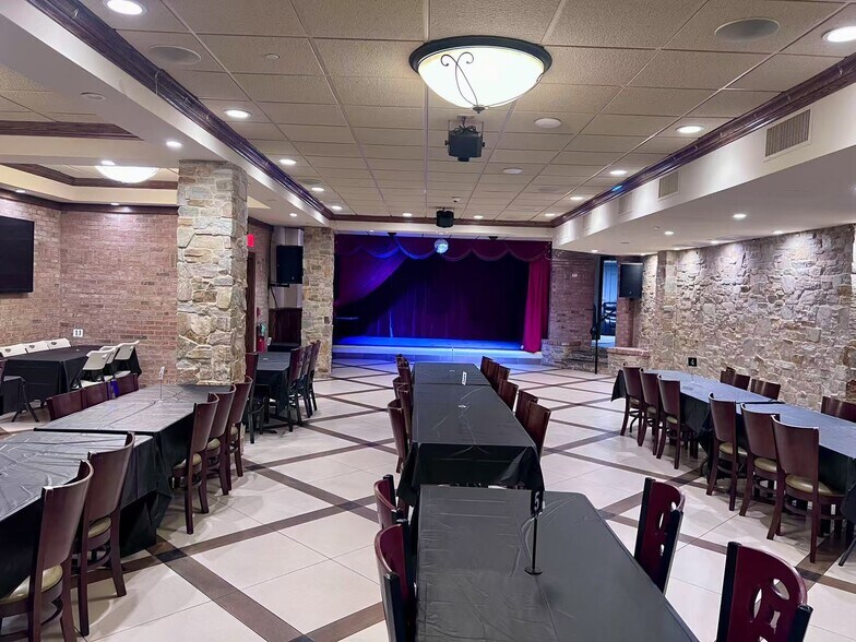 More Photos Of 510 S White Horse Pike, Magnolia Restaurant For Sale