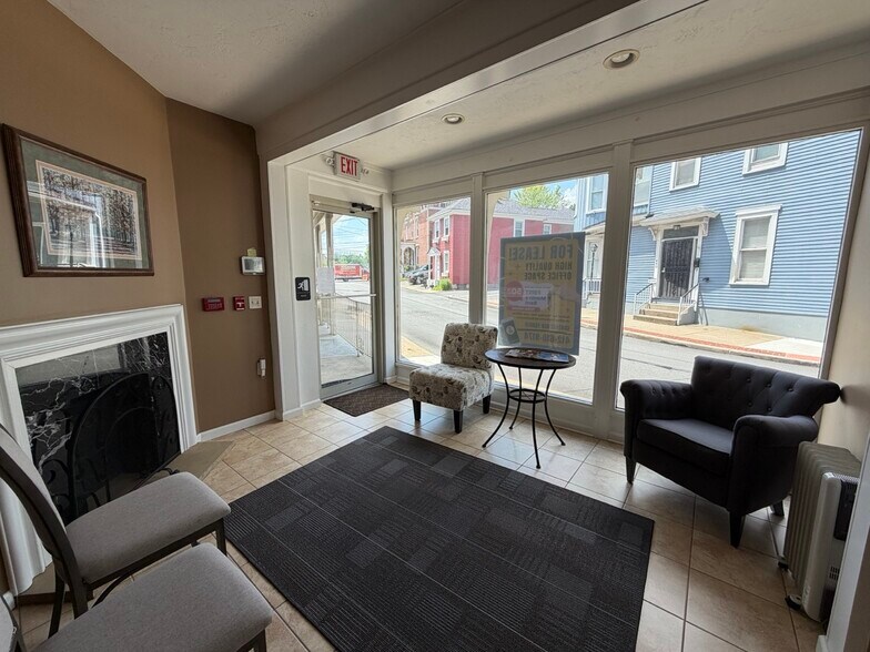 More Photos Of 435-437 S Maple Ave, Greensburg Office For Sale