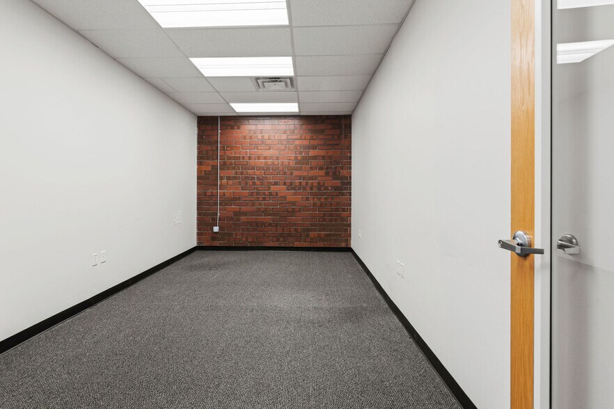 More Photos Of 434 W Bearcat Dr, Salt Lake City Office For Lease