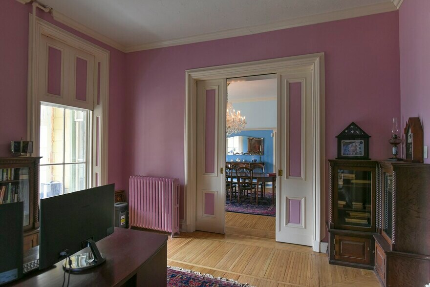 More Photos Of 827 Philadelphia Ave, Chambersburg Specialty For Sale