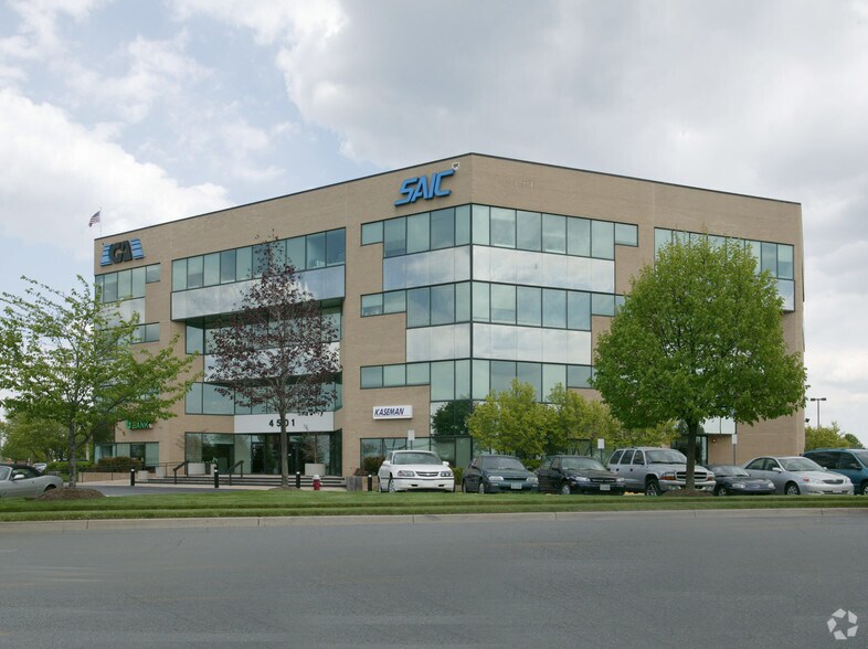 More Photos Of 4501 Daly Dr, Chantilly Medical For Lease