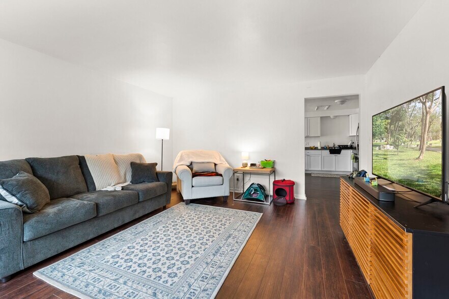 More Photos Of 101 Hooper Rd, Endicott Apartments For Sale
