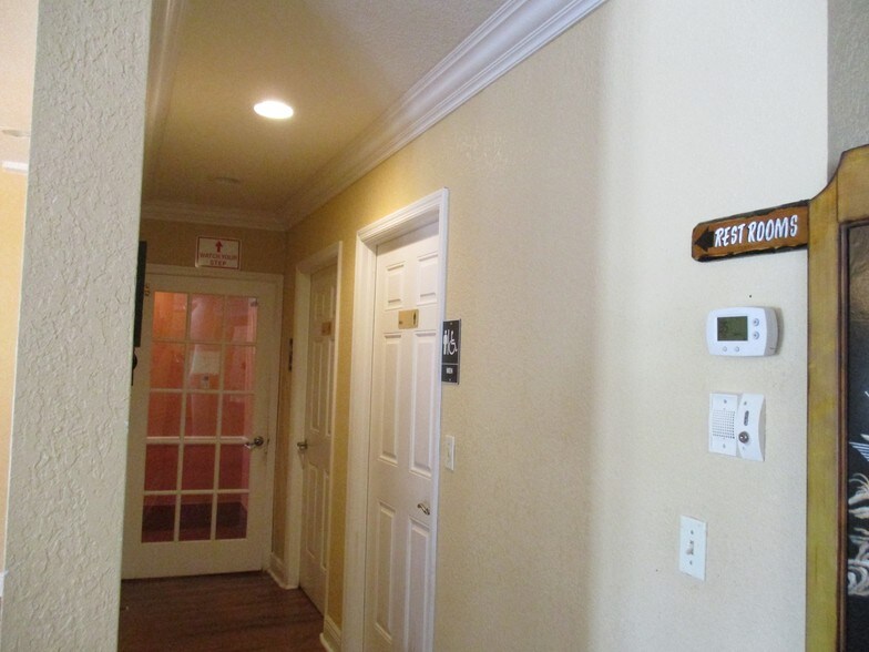 More Photos Of 901 Avenue D, Fort Pierce Restaurant For Lease