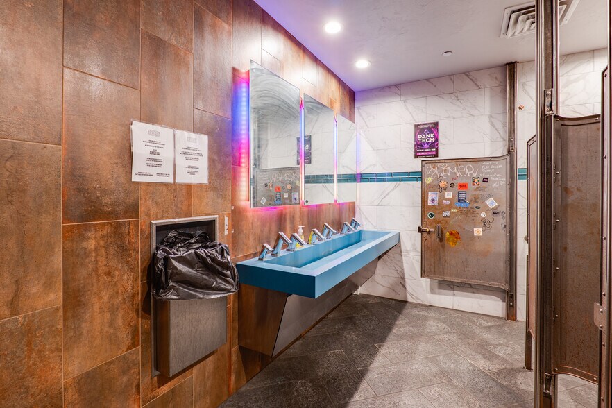 More Photos Of 844 Olive St, Eugene Restaurant For Lease