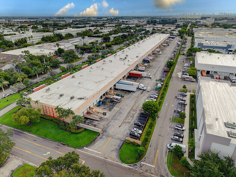 More Photos Of 8200-8358 NW 30th Ter, Doral Warehouse For Lease