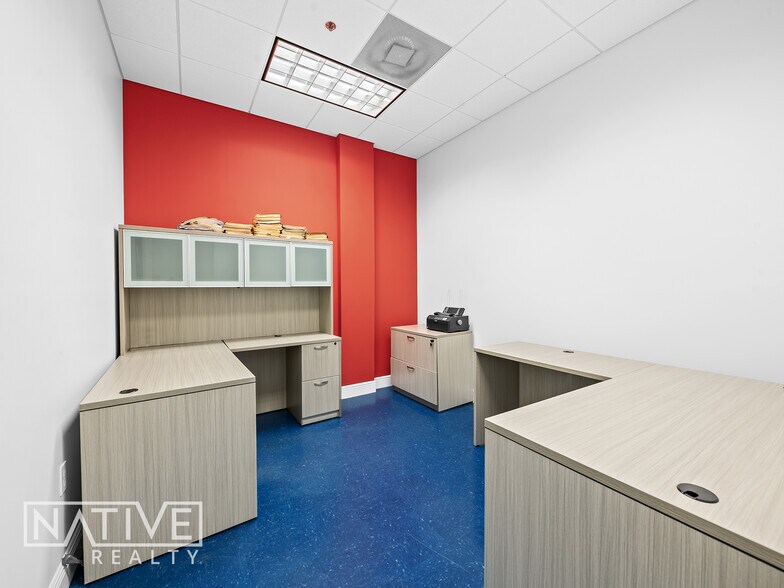 More Photos Of 701 SE 32nd Ct, Fort Lauderdale Flex For Lease