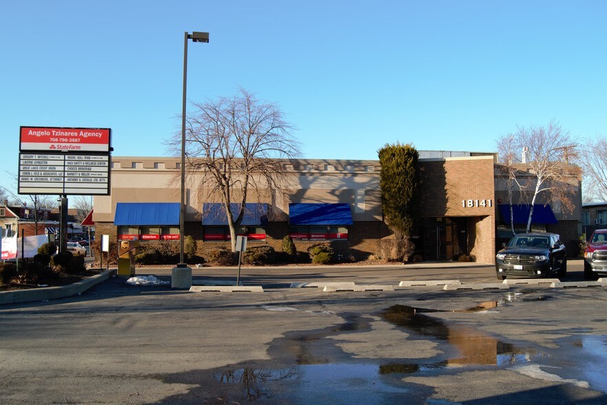 More Photos Of 18141 Dixie Hwy, Homewood Medical For Lease
