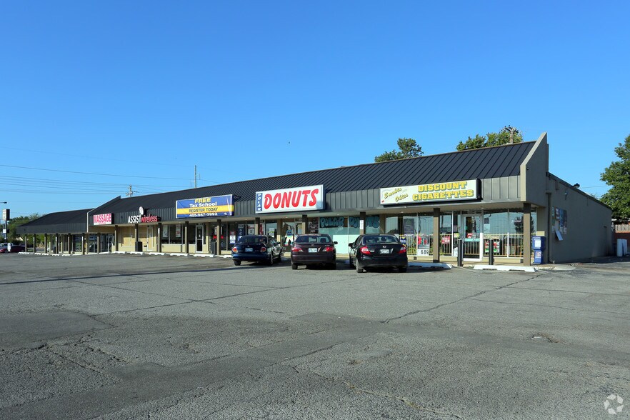 More Photos Of 4501-4527 NW 10th St, Oklahoma City General Retail For Lease