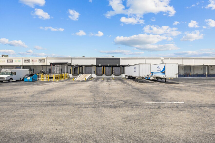 More Photos Of 7500 NW 25th St, Miami Refrigeration Cold Storage For Sale
