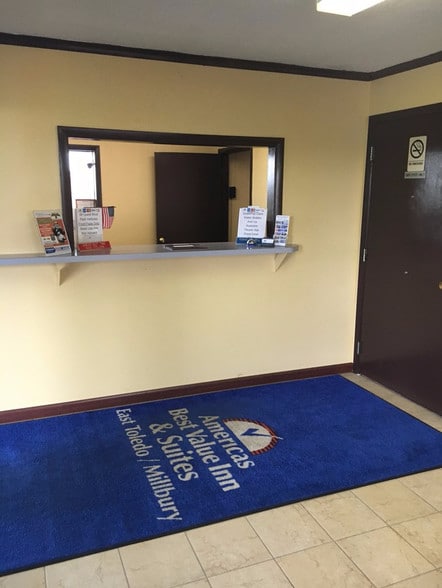 More Photos Of 3345 Latcha Rd, Millbury Hotel For Sale