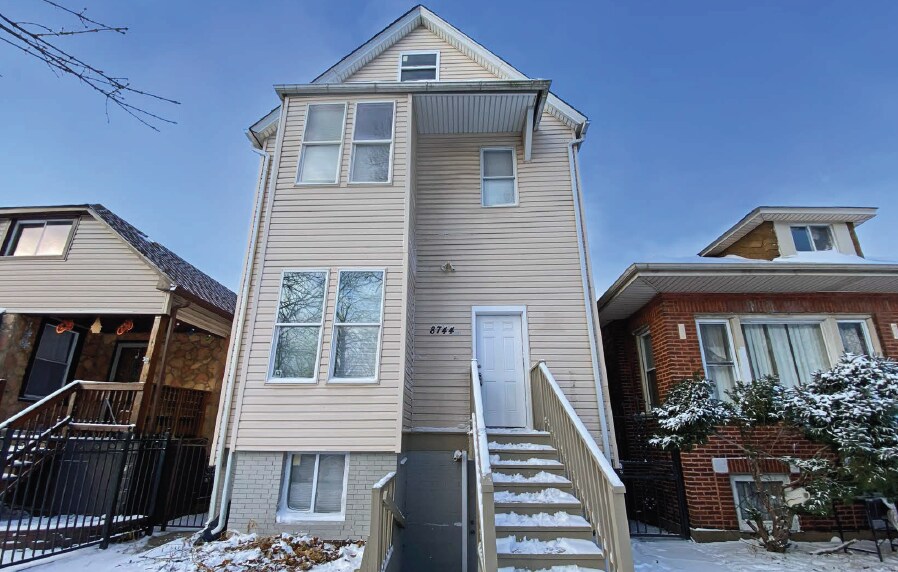 Primary Photo Of 8744 S Saginaw Ave, Chicago Multifamily For Sale