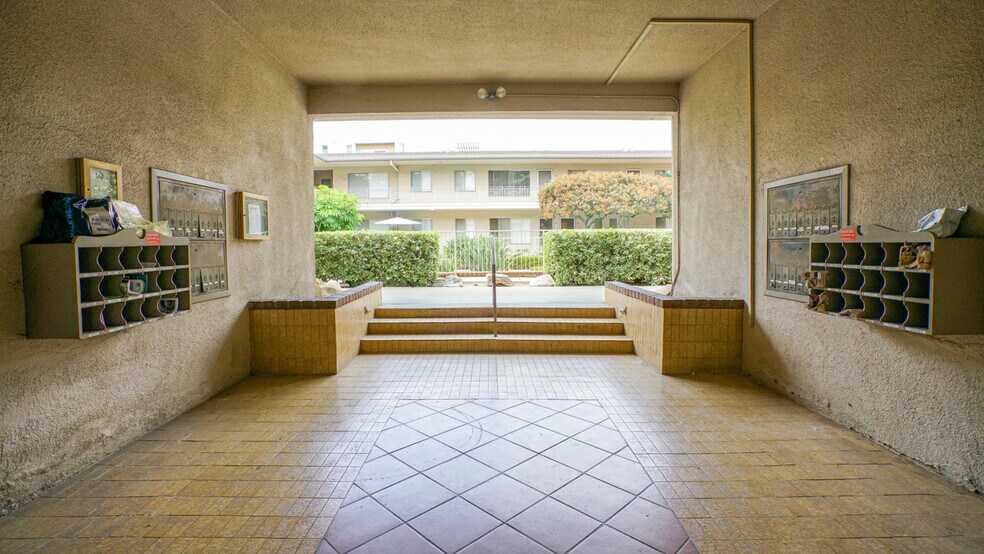 More Photos Of 275 S Marengo Ave, Pasadena Apartments For Sale
