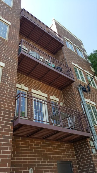 More Photos Of 720 W 47th St, Chicago Apartments For Lease