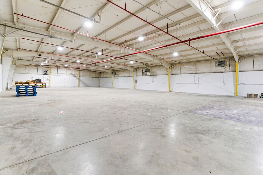 More Photos Of 473 Roberts Ave, Louisville Warehouse For Sale