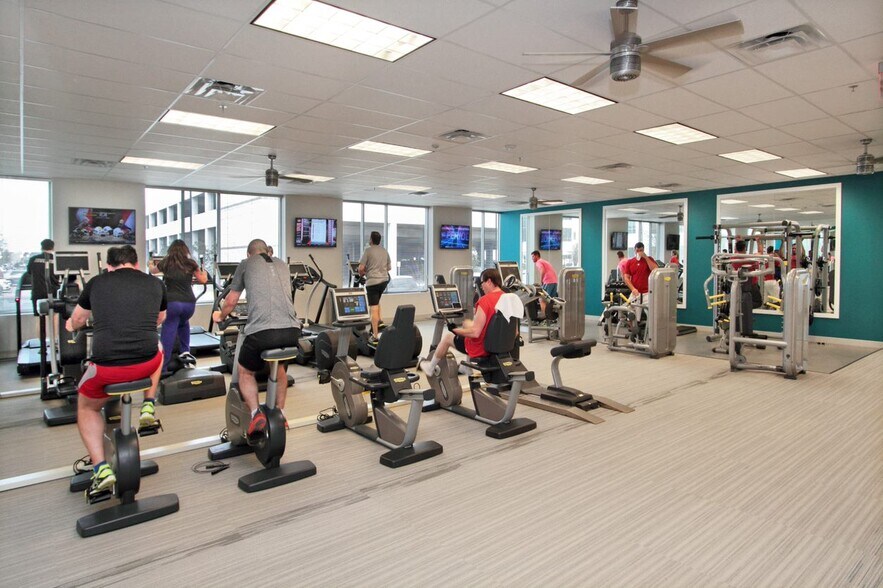 More Photos Of 8840 Cypress Waters Blvd, Coppell Office Residential For Lease