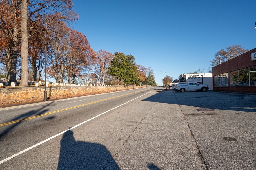 More Photos Of , Marietta Unknown For Sale