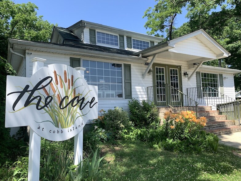 More Photos Of 12133 Neale Sound Dr, Cobb Island Restaurant For Sale