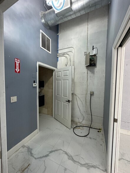 More Photos Of 401 W Atlantic Ave, Delray Beach Storefront Retail Office For Lease