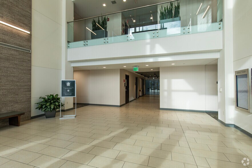 More Photos Of 2002 N Lois Ave, Tampa Office Residential For Lease