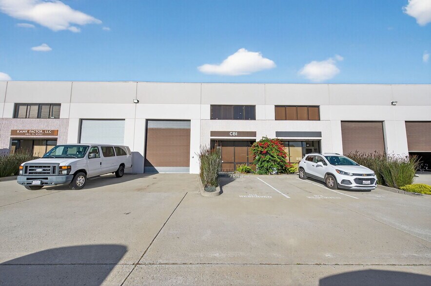More Photos Of 20 S Linden Ave, South San Francisco Warehouse For Sale