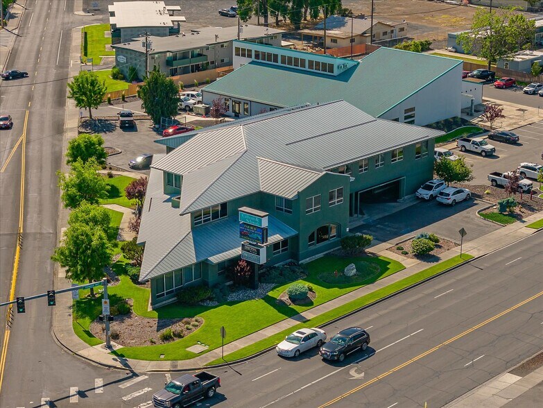 More Photos Of 1240 Pioneer Way S, Moses Lake Office For Sale