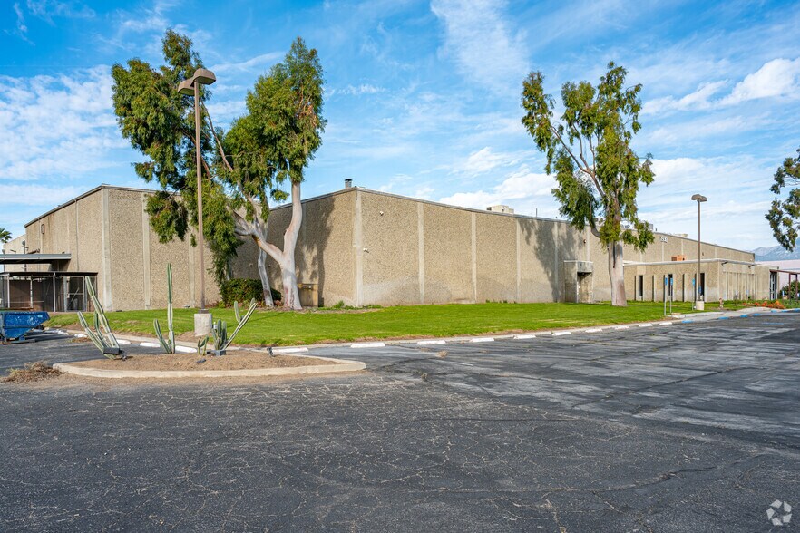 More Photos Of 1930 S Vineyard Ave, Ontario Manufacturing For Sale