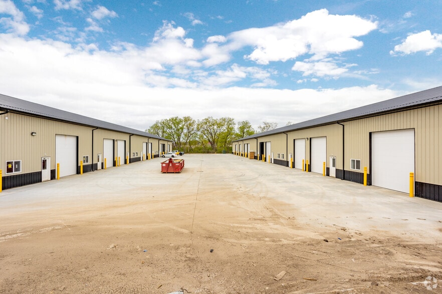 More Photos Of 1605 51st Ave, Des Moines Industrial For Lease