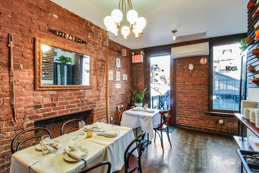 More Photos Of 550 Court St, Brooklyn Restaurant For Lease