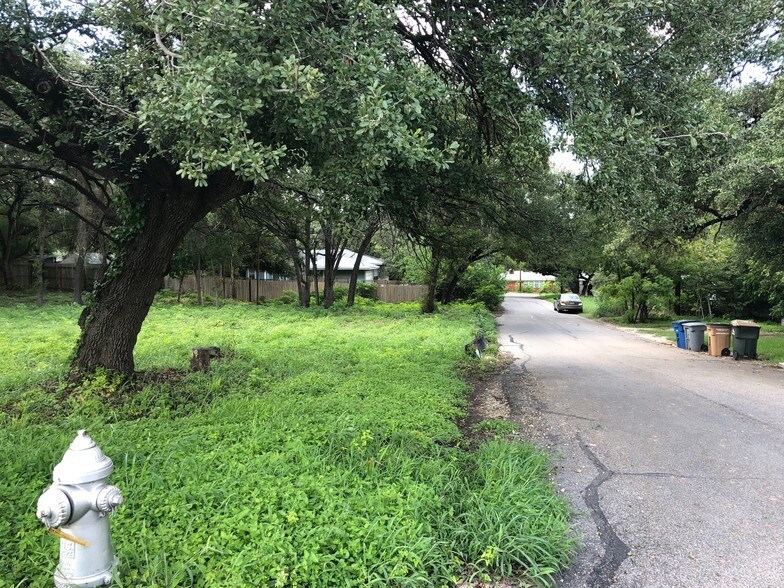 More Photos Of 11804 N Interstate 35, Austin Land For Sale