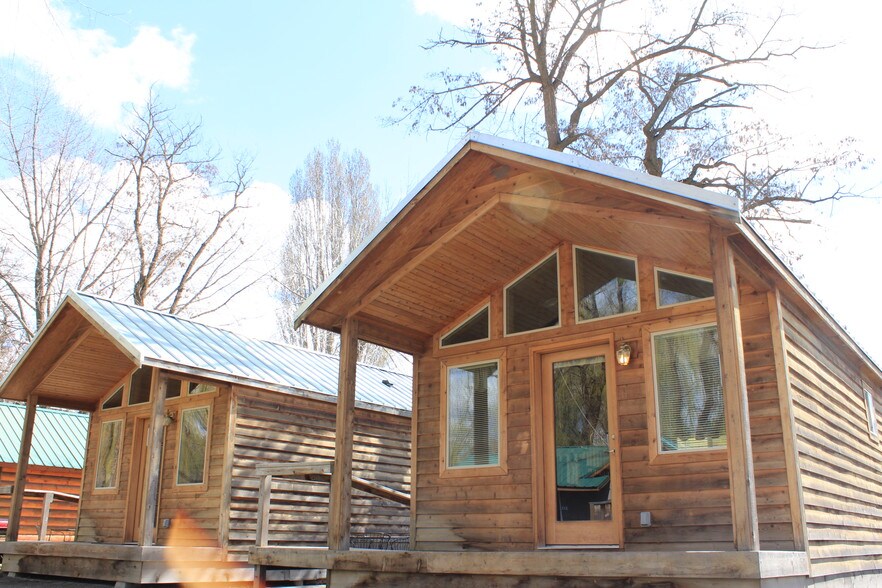 More Photos Of 18617 W Williams Lake Rd, Cheney Trailer Camper Park For Lease