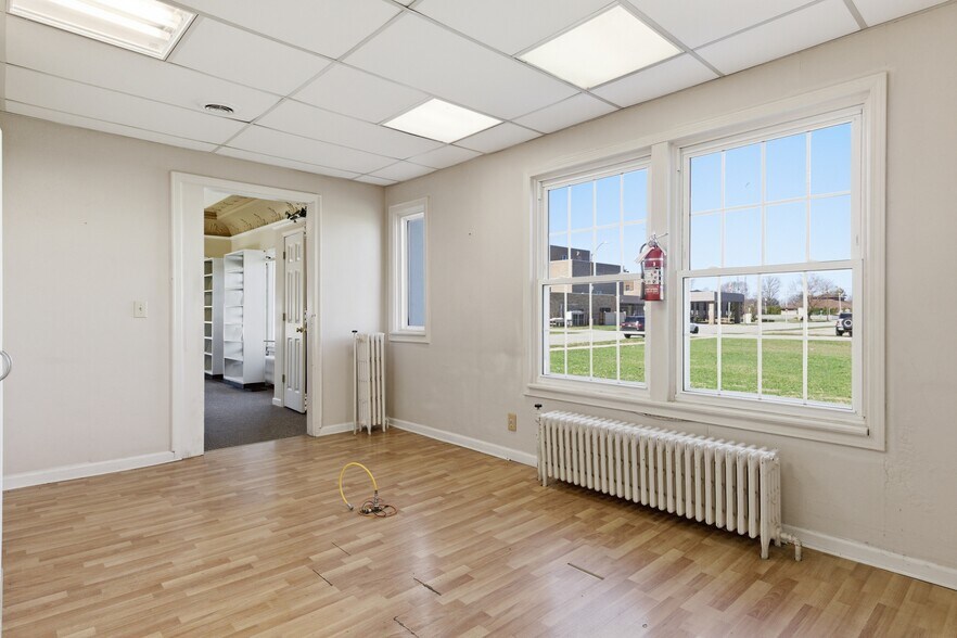 More Photos Of 1910 Virginia Ave, Connersville Healthcare For Sale