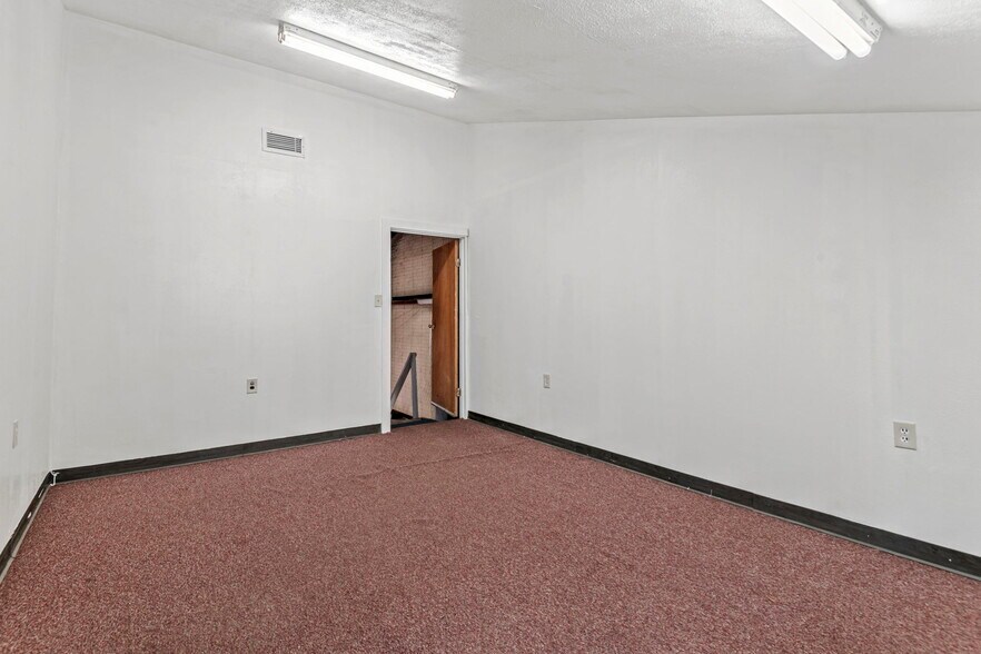 More Photos Of 25232 Hardin Store Rd, Magnolia Manufacturing For Lease