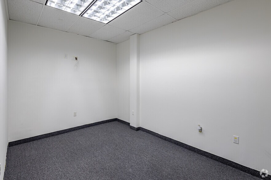 More Photos Of 1767 Morris Ave, Union Township Medical For Lease