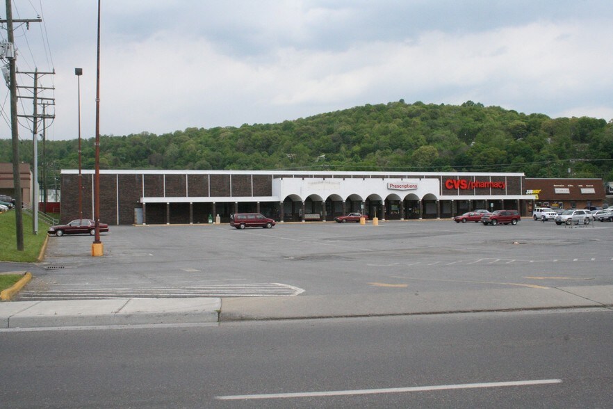 More Photos Of 920 S Craig Ave, Covington Unknown For Lease