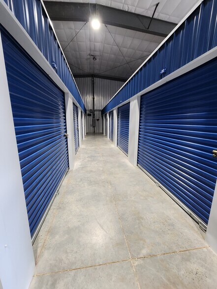 More Photos Of 123 Pope Rd, Morristown Specialty For Sale