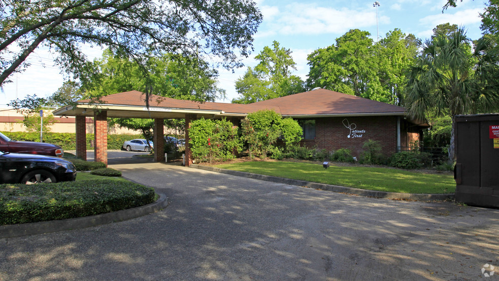 Primary Photo Of 3401 Capital Cir NE, Tallahassee Medical For Lease