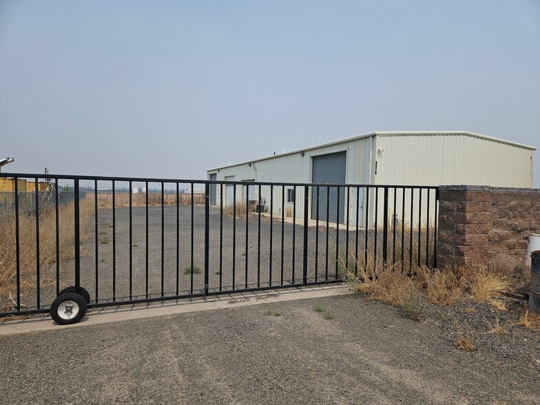 More Photos Of 2939 SW High Desert Dr, Prineville Warehouse For Lease